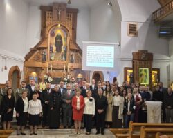 Wspólne zdjęcie w kościele