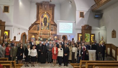Wspólne zdjęcie w kościele