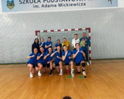 uczniowie z wfistą