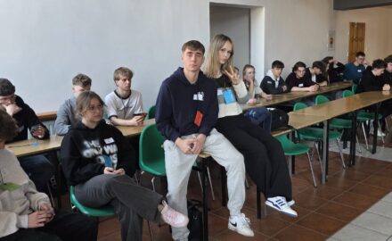 uczniowie